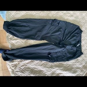 Alo yoga cargo pants